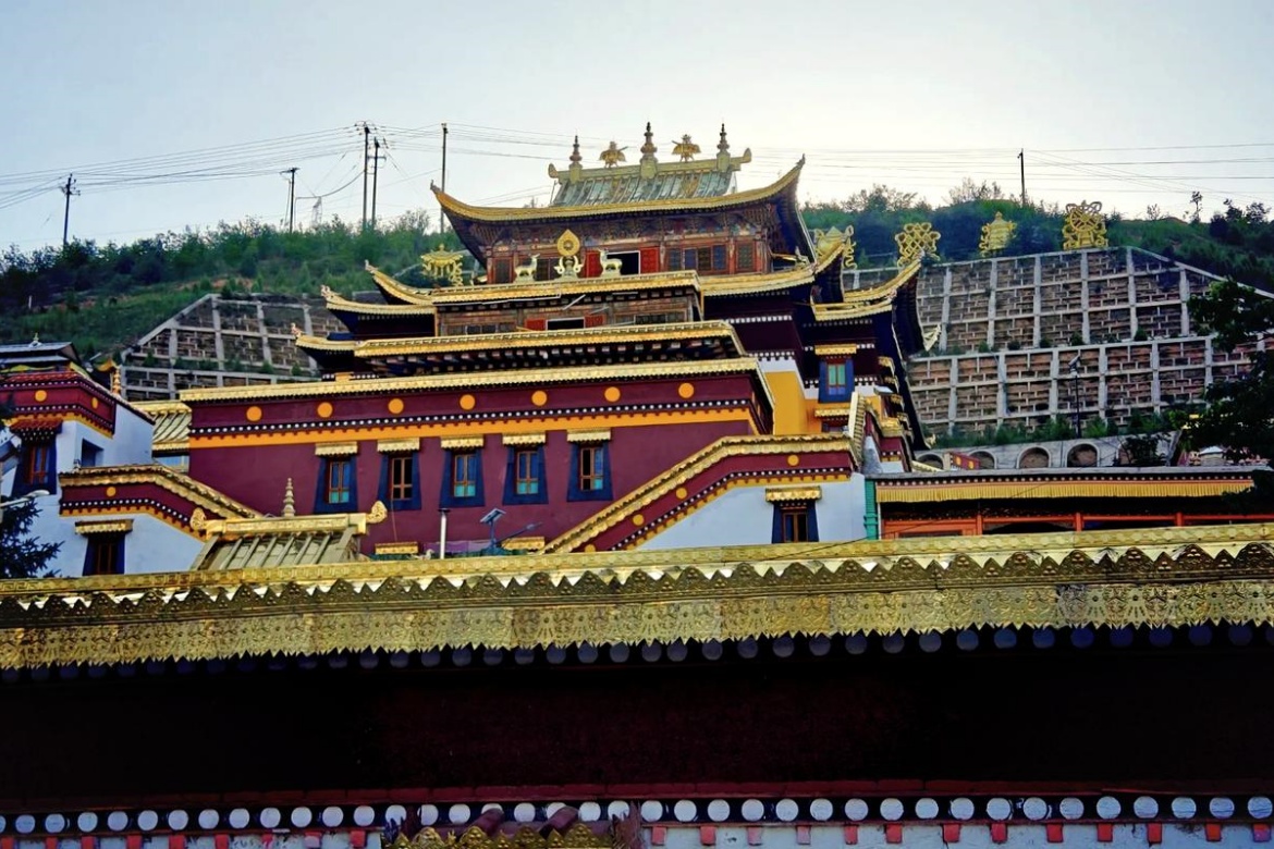 Longwu Temple